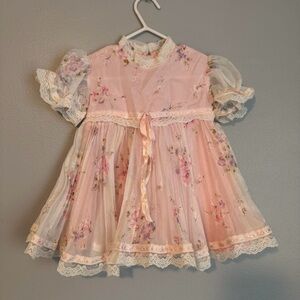 Vintage 3T Floral Pink and White Dress with Lace details